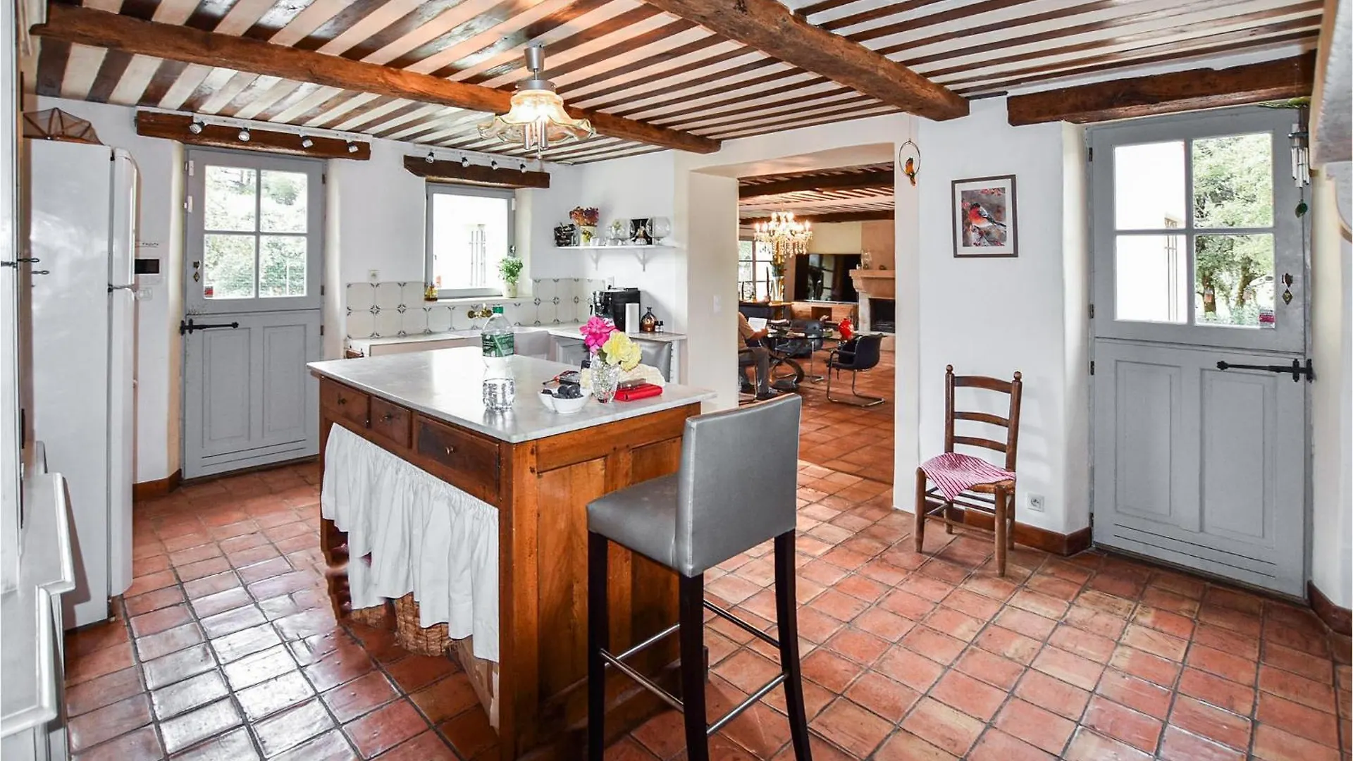 Nice Home In Venasque With Kitchen 0*,