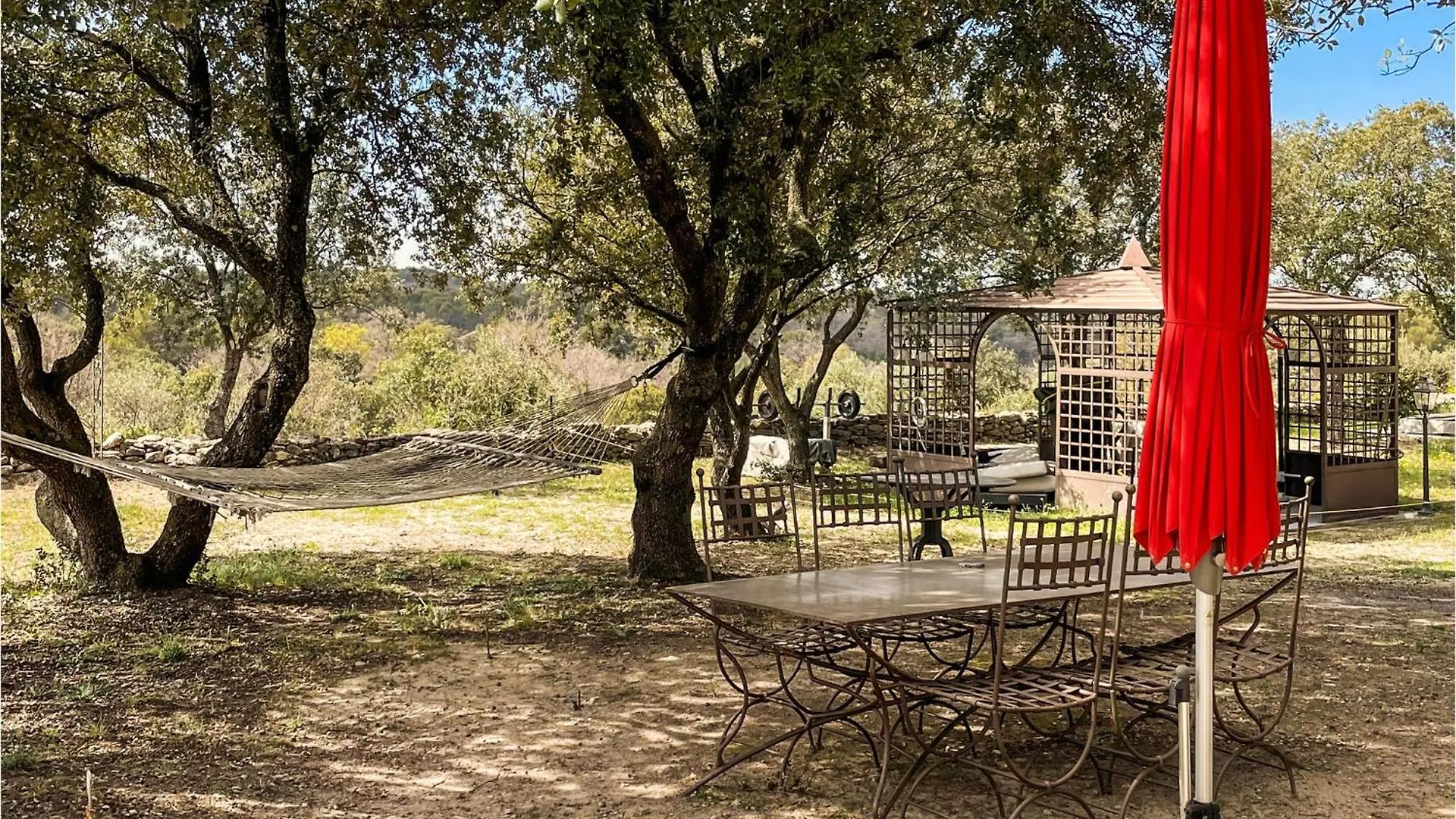 Nice Home In Venasque With Kitchen France