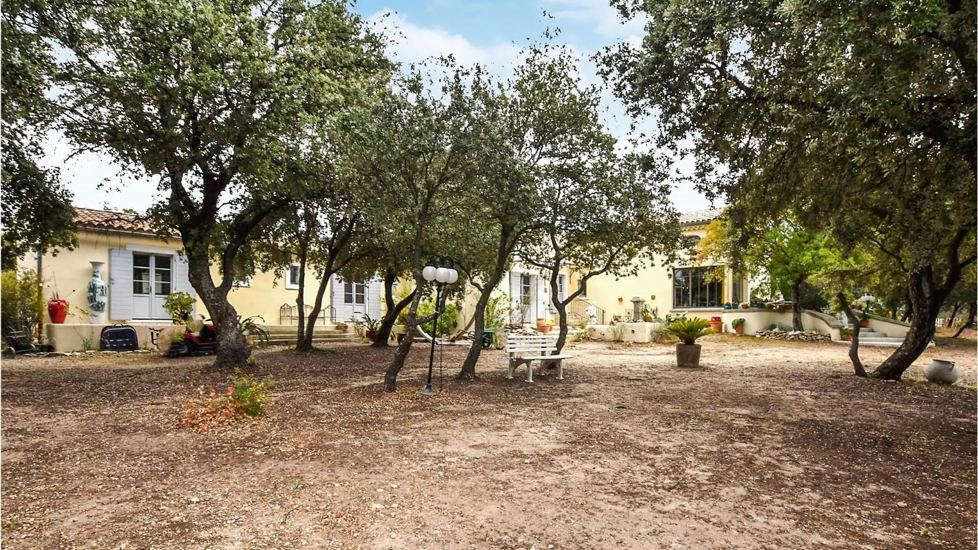 Nice Home In Venasque With Kitchen Holiday home